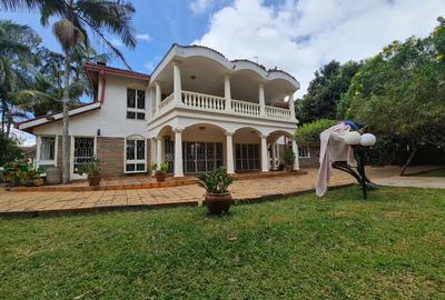 5 Bed House with En Suite at Gigiri