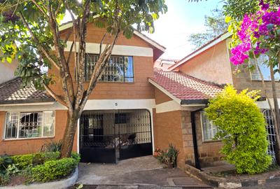 4 Bed Townhouse with En Suite at Kilimani Road - 3