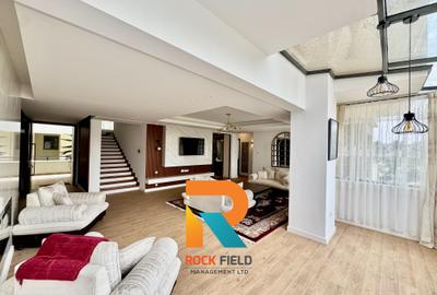 4 Bed Apartment with En Suite at Two Rivers - 3