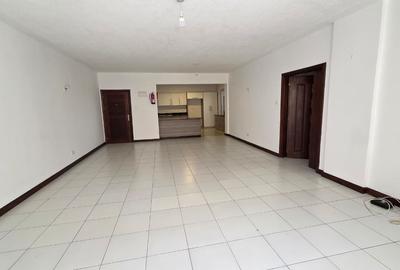 2 Bed Apartment with En Suite in Brookside - 3