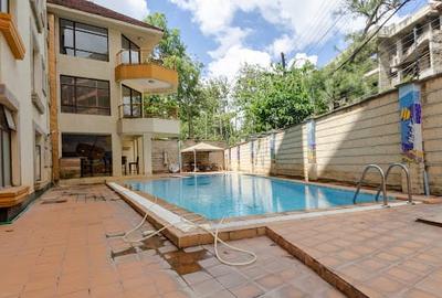 3 Bed Apartment with En Suite at Dennis Prit - 3