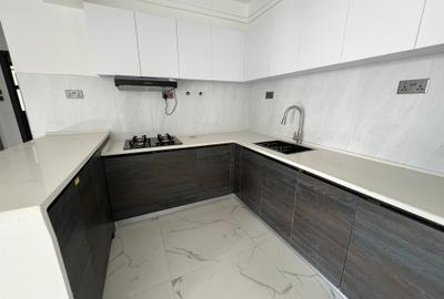 3 Bed Apartment with En Suite in Kileleshwa - 4