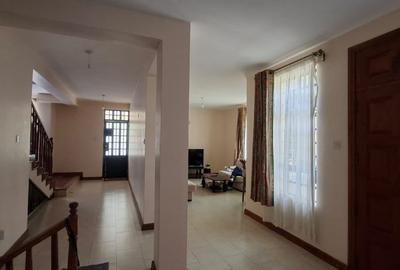 6 Bed House with En Suite in Runda - 4