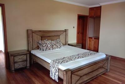 5 Bed Villa with En Suite in Karen