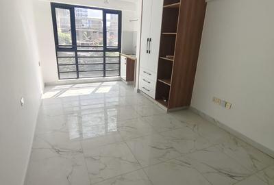 1 Bed Apartment with Gym in Kilimani - 3