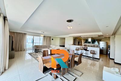 Furnished 3 Bed Apartment with En Suite in Riverside - 4