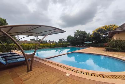 5 Bed Townhouse with Swimming Pool in Runda