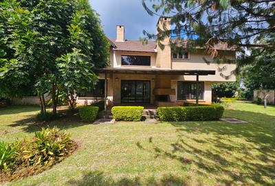 5 Bed House with En Suite in Runda