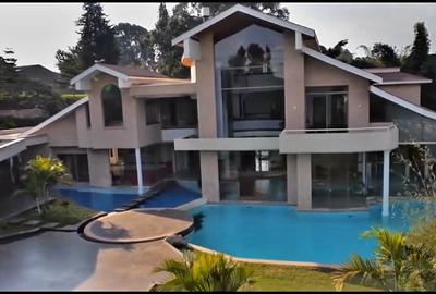 7 Bed House with En Suite in Kitisuru