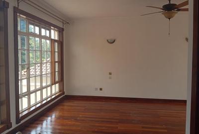 4 Bed Townhouse with En Suite at Kyuna