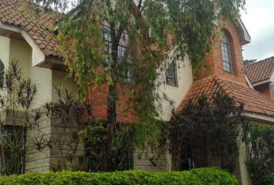 4 Bed Townhouse with En Suite in Lavington