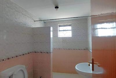 2 Bed Apartment with En Suite in Rhapta Road