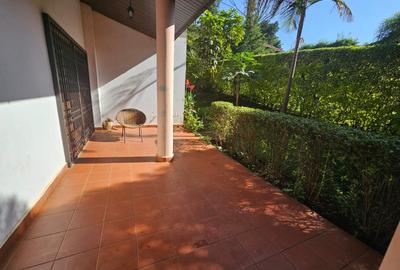 4 Bed Villa with En Suite in Spring Valley - 4