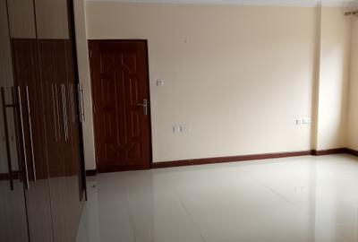 3 Bed Apartment with En Suite at Riara Area