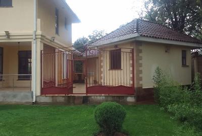 4 Bed House with En Suite in Karen