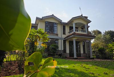 4 Bed Townhouse with Swimming Pool in Rosslyn - 2