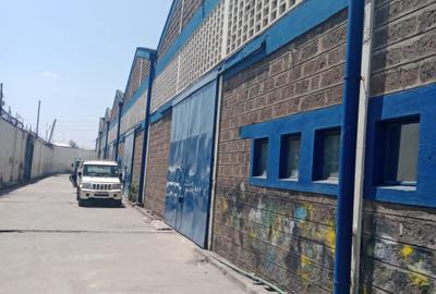 28,000 ft² Warehouse with Electric Fence at Falcon Road