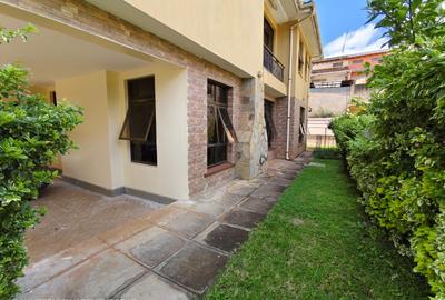 5 Bed Townhouse with En Suite at Lavington Green - 3