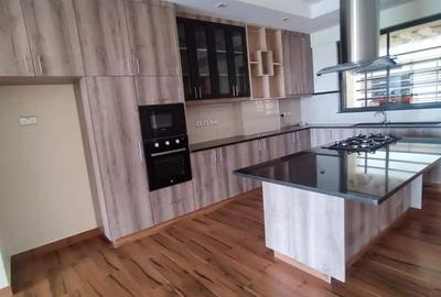 2 Bed Apartment in Kileleshwa