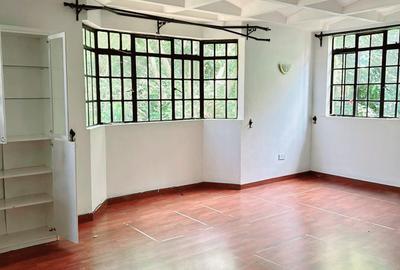 2 Bed Apartment with En Suite in Kileleshwa