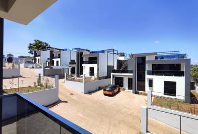 5 Bed House with En Suite in Ruiru - 4