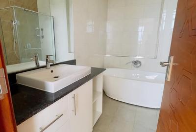 4 Bed Apartment with En Suite in Karura - 4
