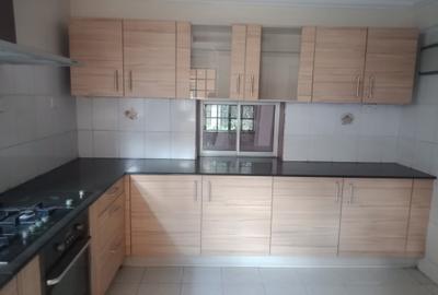 4 Bed Townhouse with En Suite in Lavington