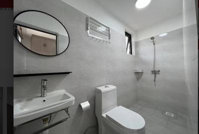 1 Bed Apartment with Swimming Pool in Kilimani