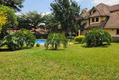 6 Bed House with Swimming Pool in Gigiri