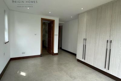 5 Bed Townhouse with En Suite at Old Kitisuru - 4