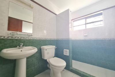 5 Bed Townhouse with En Suite at Grevillea Groove