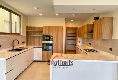 4 Bed Apartment with En Suite at Peponi Rd - 3