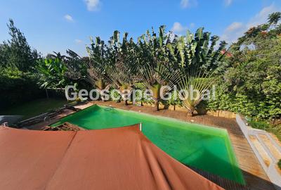 4 Bed House with En Suite in Runda