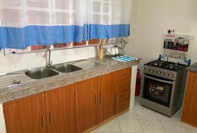 Serviced 2 Bed Apartment with En Suite at Kenyatta Highway