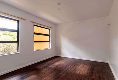 3 Bed Apartment with En Suite in Kileleshwa