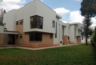 4 Bed Townhouse with En Suite at Kuwinda