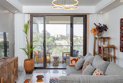 3 Bed Apartment with En Suite in Riverside - 2