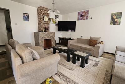 4 Bed House with En Suite in Thika Road - 4