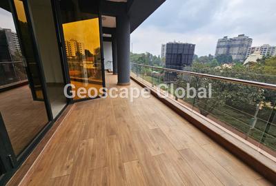 4 Bed Apartment with En Suite in Westlands Area