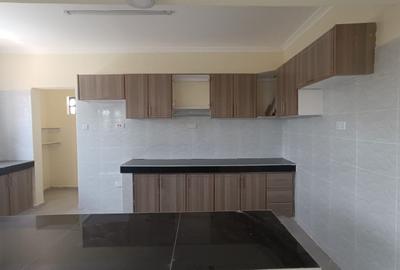 3 Bed House with En Suite at Acacia