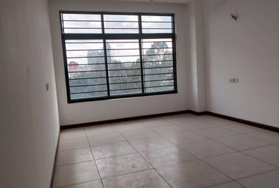 3 Bed Apartment with En Suite at Parklands - 2