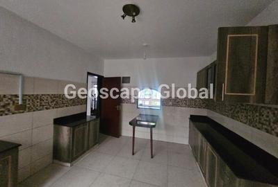 4 Bed Townhouse with En Suite in Spring Valley