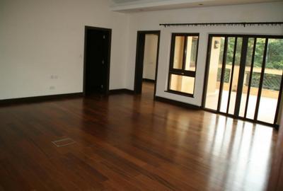 4 Bed Apartment with En Suite at Riverside Drive