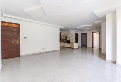 3 Bed Apartment with En Suite in Parklands