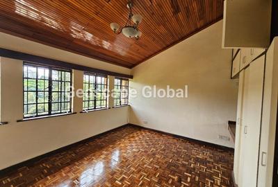 4 Bed House with En Suite in Thigiri