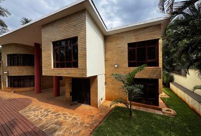 3 Bed Townhouse with En Suite in Hill View