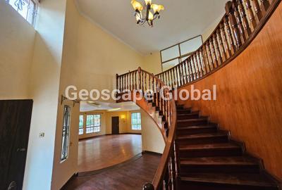 4 Bed House with En Suite in Nyari