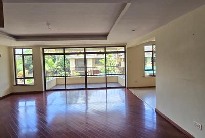 5 Bed Townhouse with En Suite at Lavington Green - 3