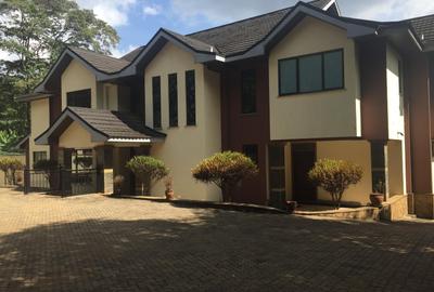 4 Bed House with En Suite in Runda