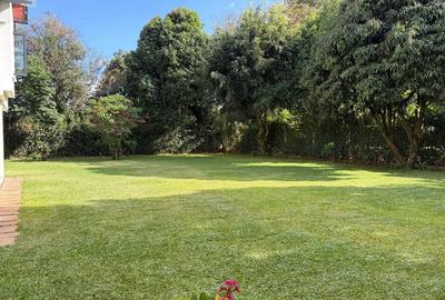 5 Bed House with En Suite in Runda - 3